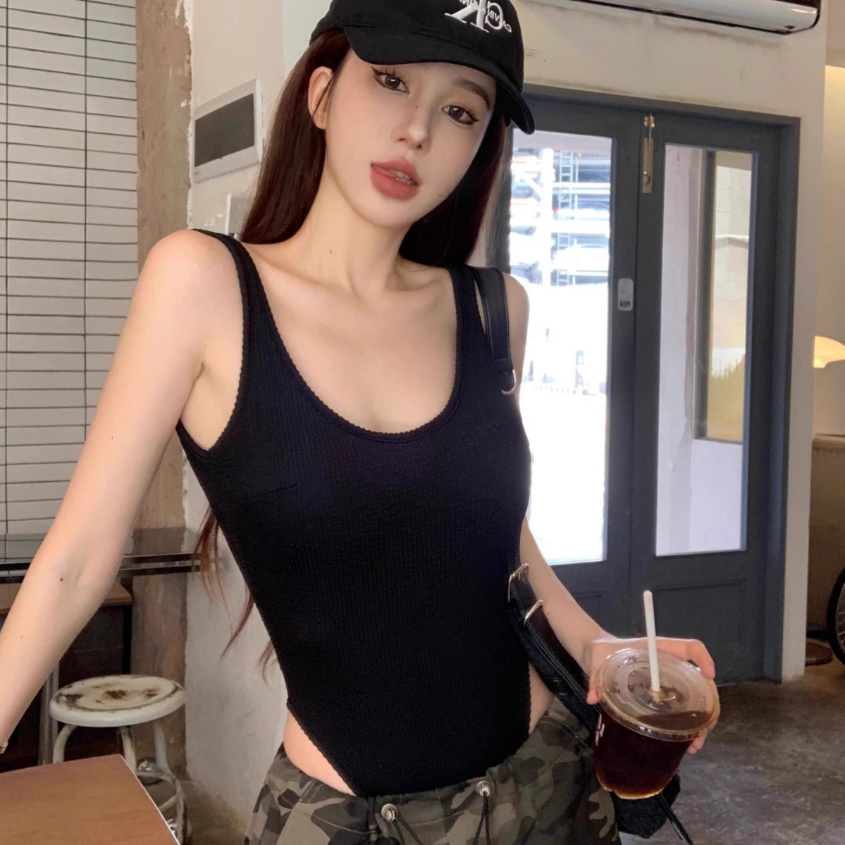 Body Jewelry Women - สีดํา Strappy บอดี้สูทเซ็กซี่ Backless Ribbed Bodysuit